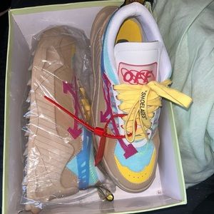 Off- white Odsy 1000